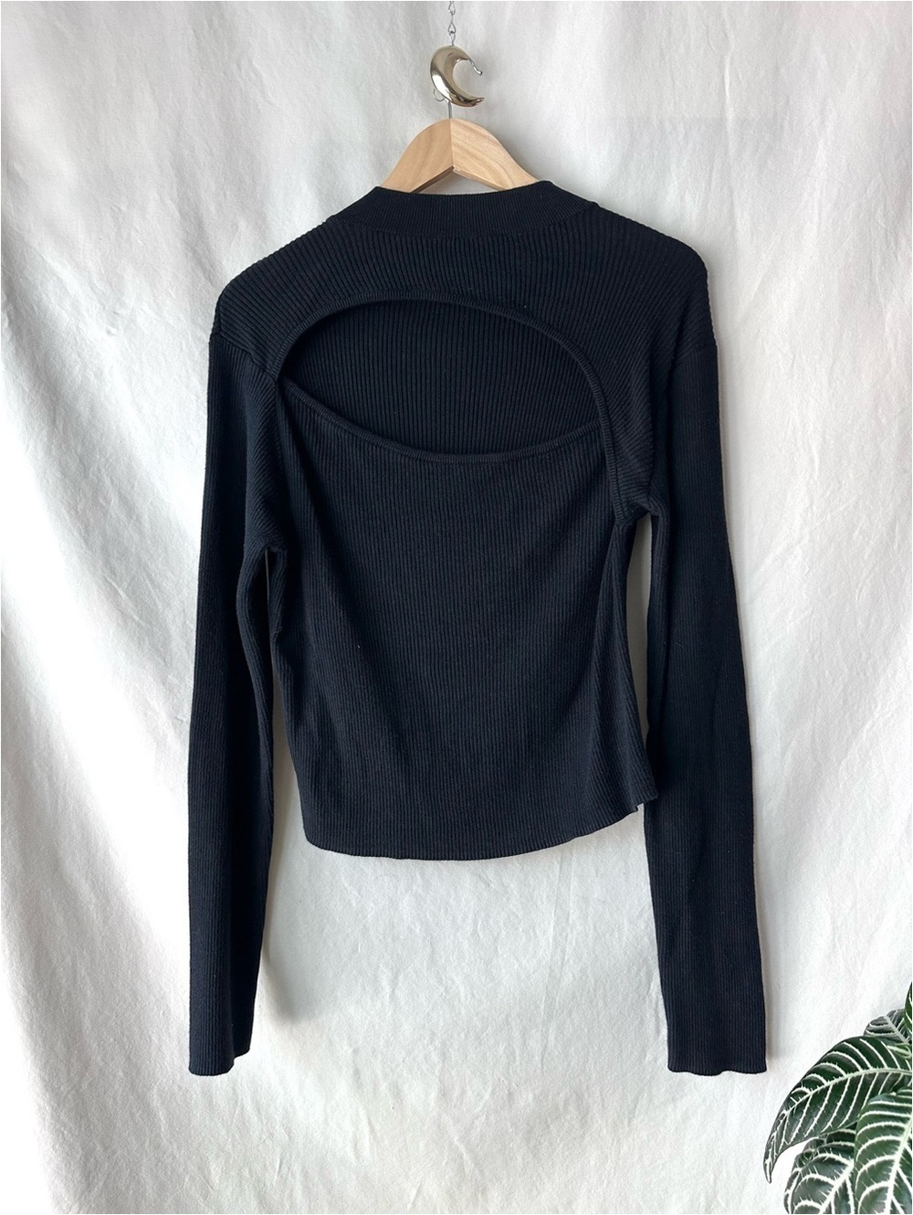 Sanctuary Black Ribbed Long Sleeve Top with Cutout
